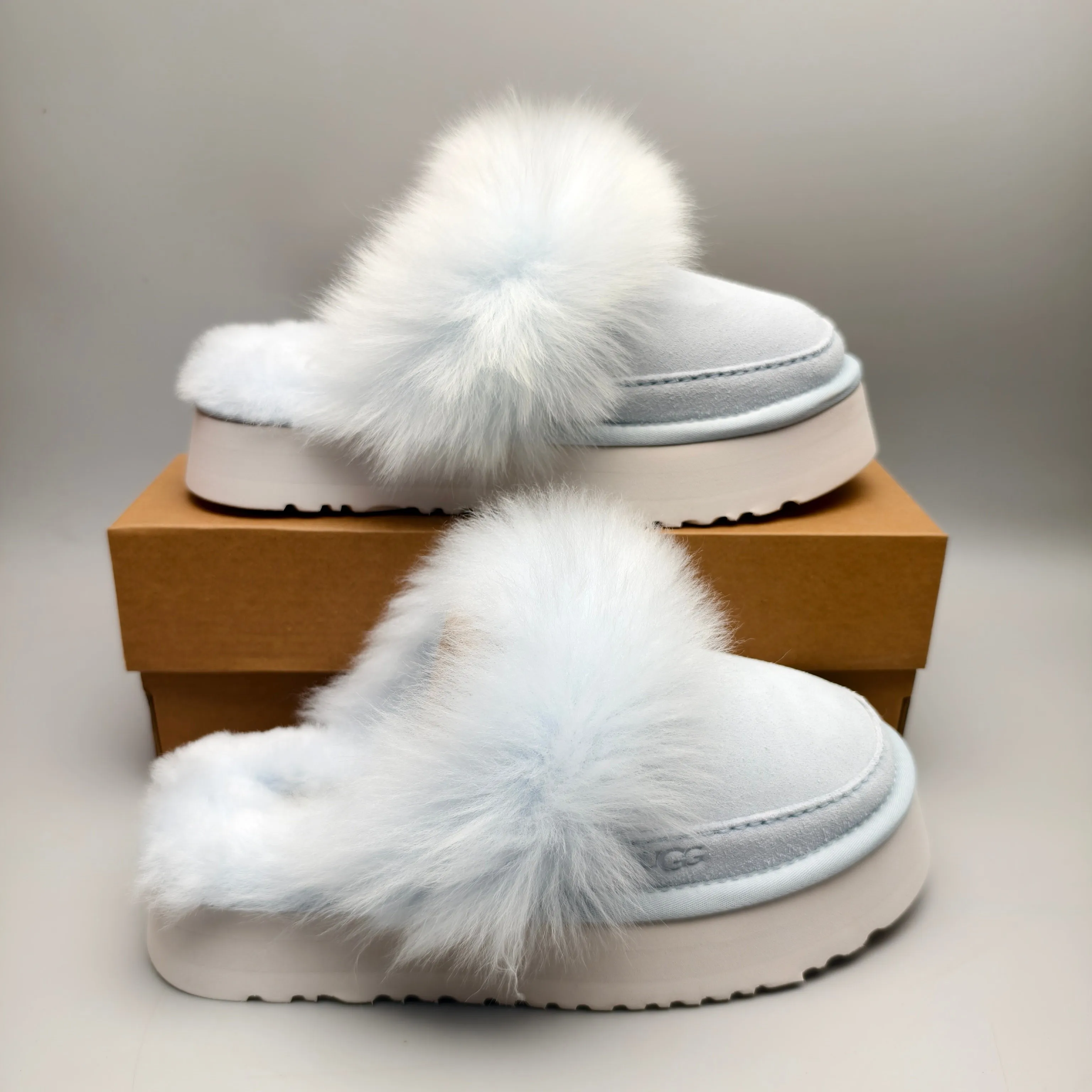 💰520 UGG sheepskin all-in-one snow boots 3930 fur-cuffed slip-ons color: sand, light blue, maroon Size: 35-41